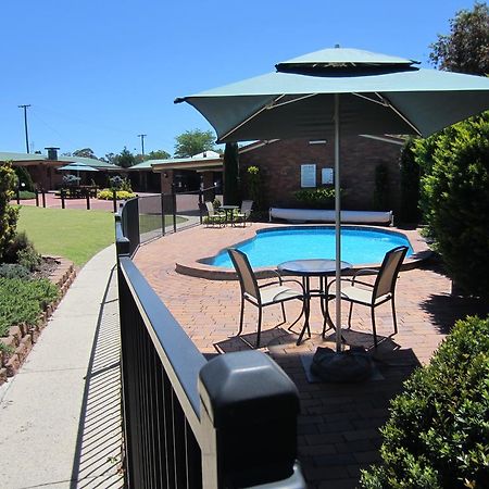 Stannum Lodge Motor Inn Stanthorpe Extérieur photo
