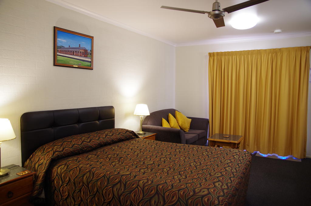 Stannum Lodge Motor Inn Stanthorpe Chambre photo