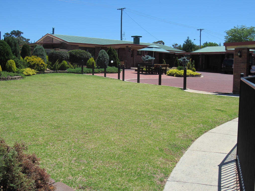 Stannum Lodge Motor Inn Stanthorpe Extérieur photo